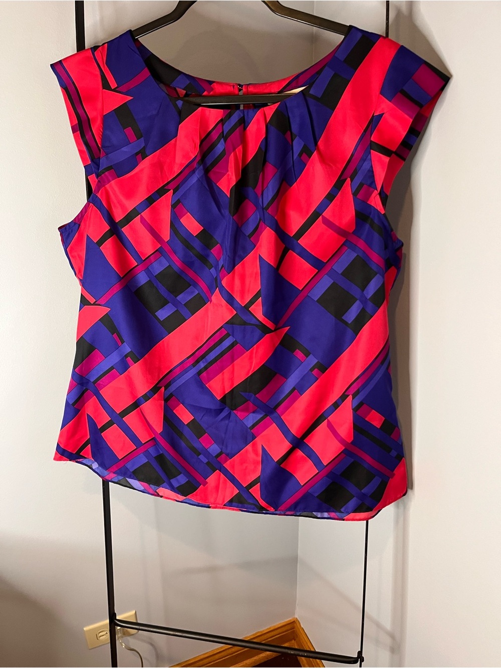Banana Republic Geometric Cap-Sleeve Top in Pink & Blue